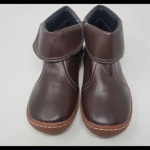 Super Cute Brown Faux Leather Ankle Booties Size 7.5